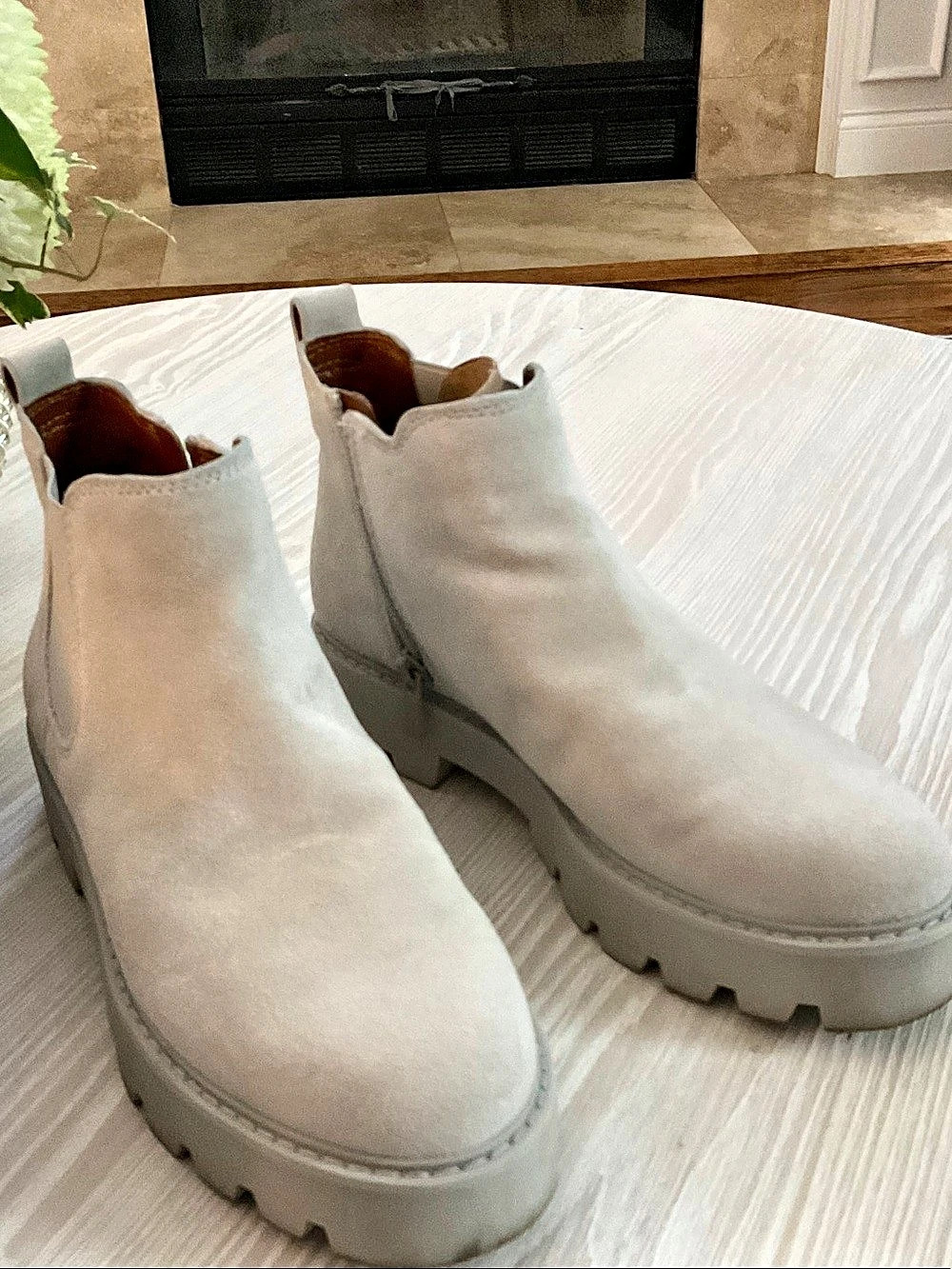 Franco Sarto L.BALIN L-BALINBOOTY Lug Sole Ankle Boots US 7 M NWT